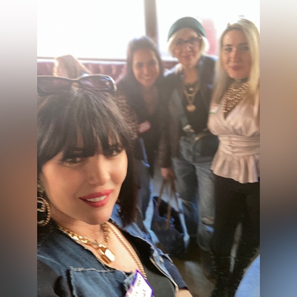 My first Posh & Sip with these lovely ladies ❤️ - Picture 4 of 12
